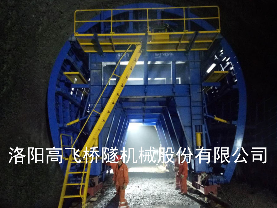 隧道二次衬砌与初衬的区别是什么？